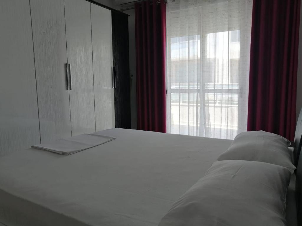 Bilal Golemi Sea View Apartment Sarandë Esterno foto